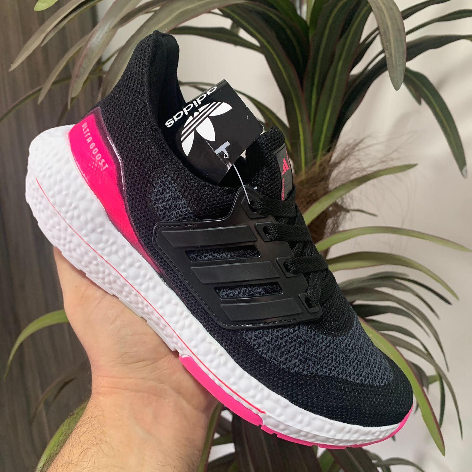 Tênis Adidas Ultraboost 21 - Preto/Pink ⭐